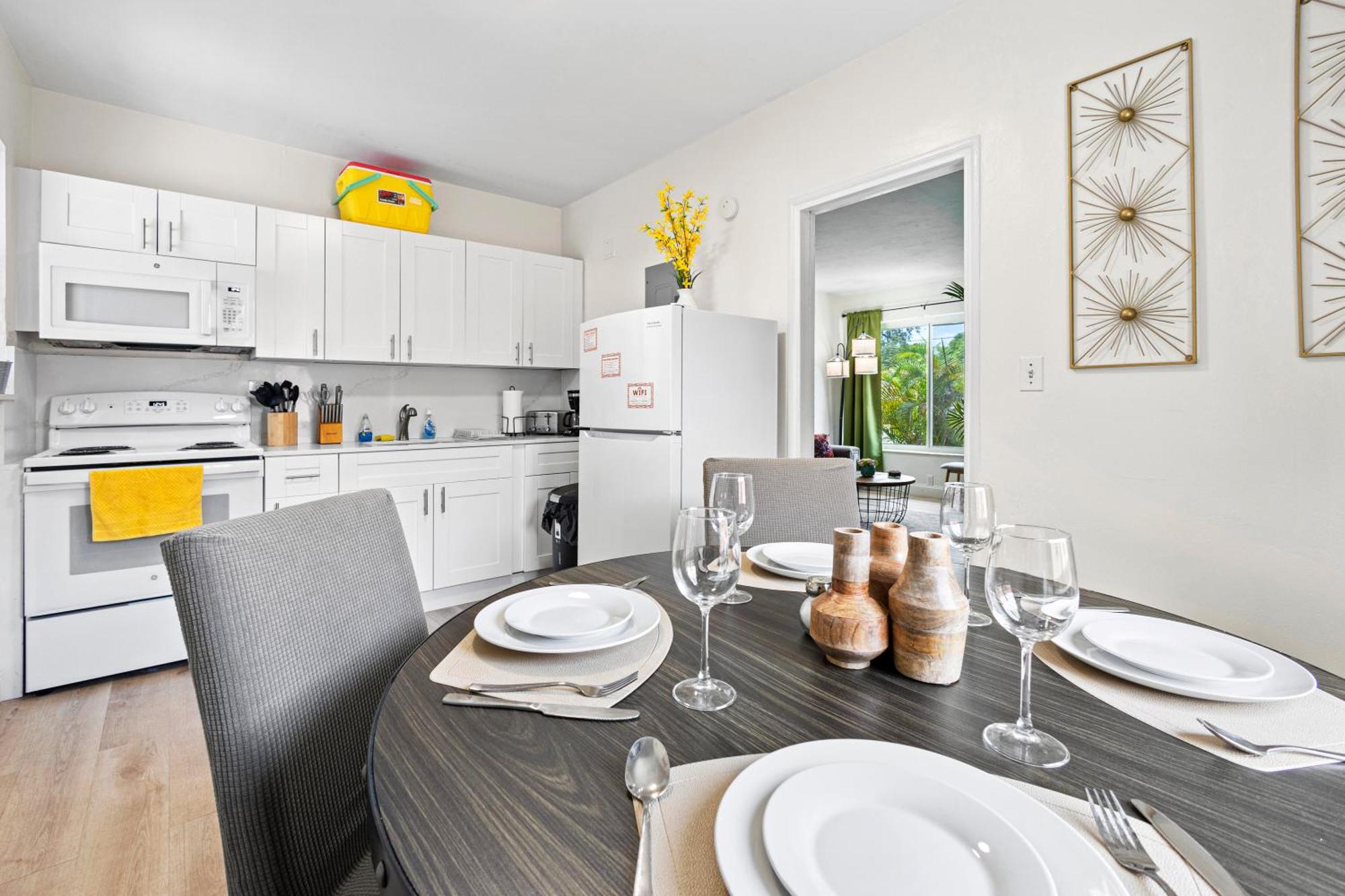 Enchanting Cozy Apartment 10 Min Away From Airport, Calle 8, Brickell, Coral Gables, The Beach And More! Μαϊάμι Εξωτερικό φωτογραφία