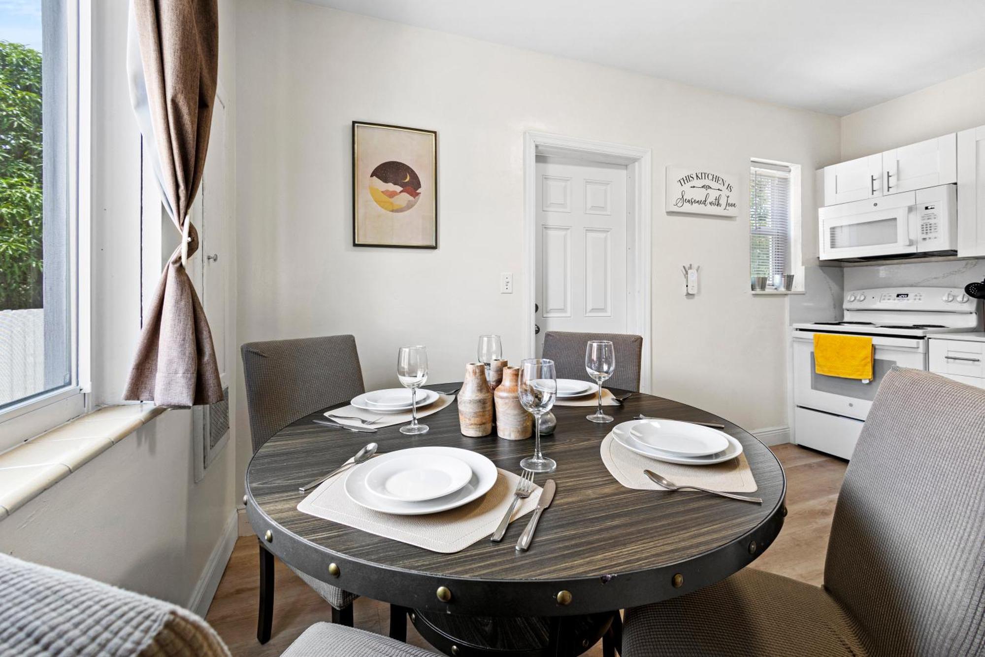 Enchanting Cozy Apartment 10 Min Away From Airport, Calle 8, Brickell, Coral Gables, The Beach And More! Μαϊάμι Εξωτερικό φωτογραφία